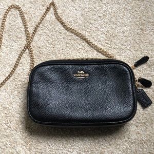 Black coach over the shoulder handbag, chain strap